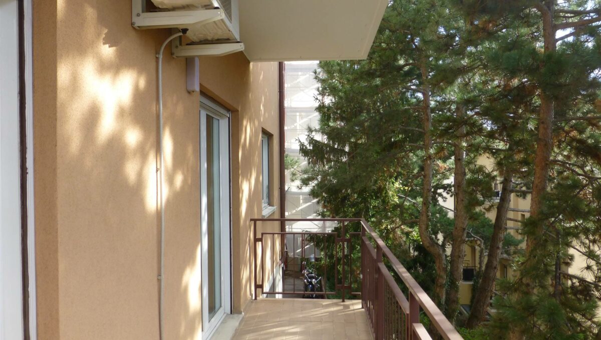 F_934572